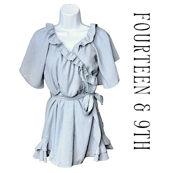 Fourteen & 9th Gray Blue Ruffled Wrap Flutter Sleeve Romper Womens Size Large - Picture 1 of 12